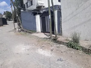 3bdrm House in Nasswe Real State, Nifas Silk-Lafto for sale