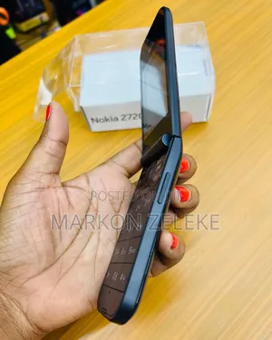 New Nokia 2720 Flip 512 GB Black