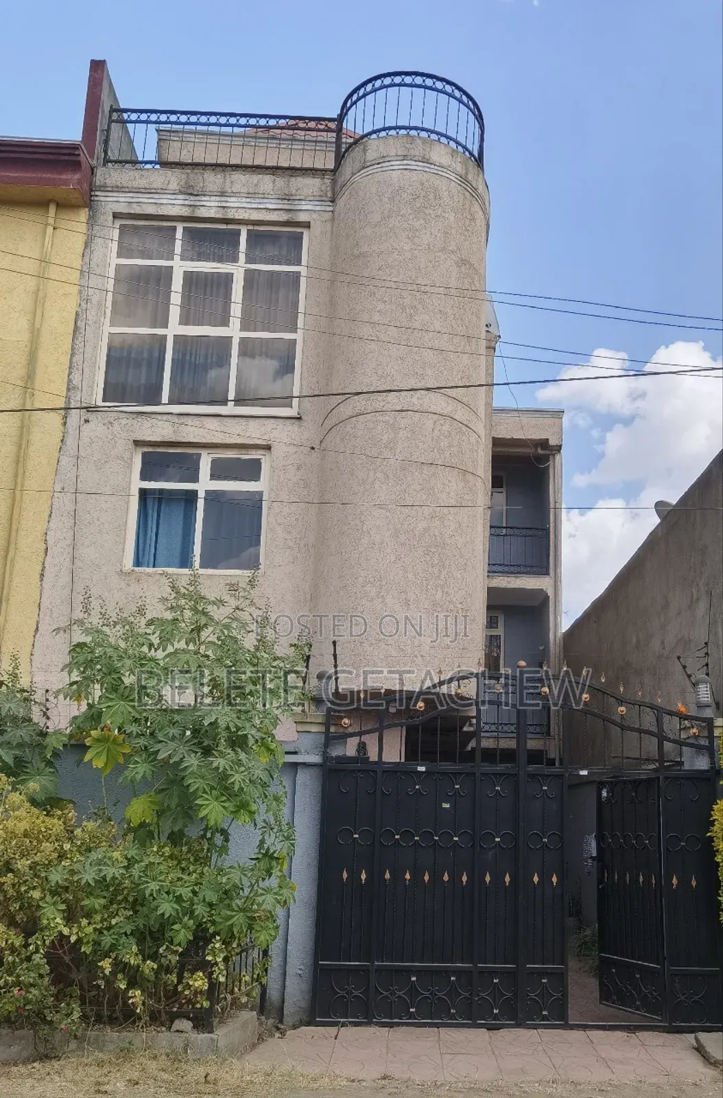 6bdrm House in Lebu, G+2 House For, Nifas Silk-Lafto for sale