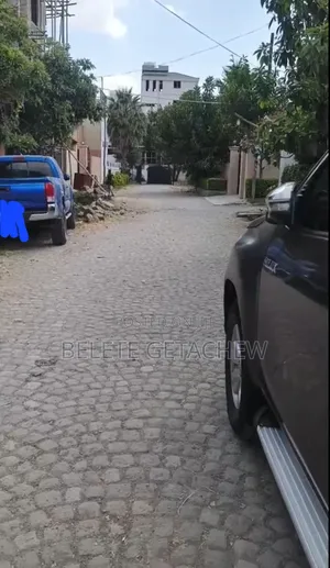 6bdrm House in Lebu, G+2 House For, Nifas Silk-Lafto for sale