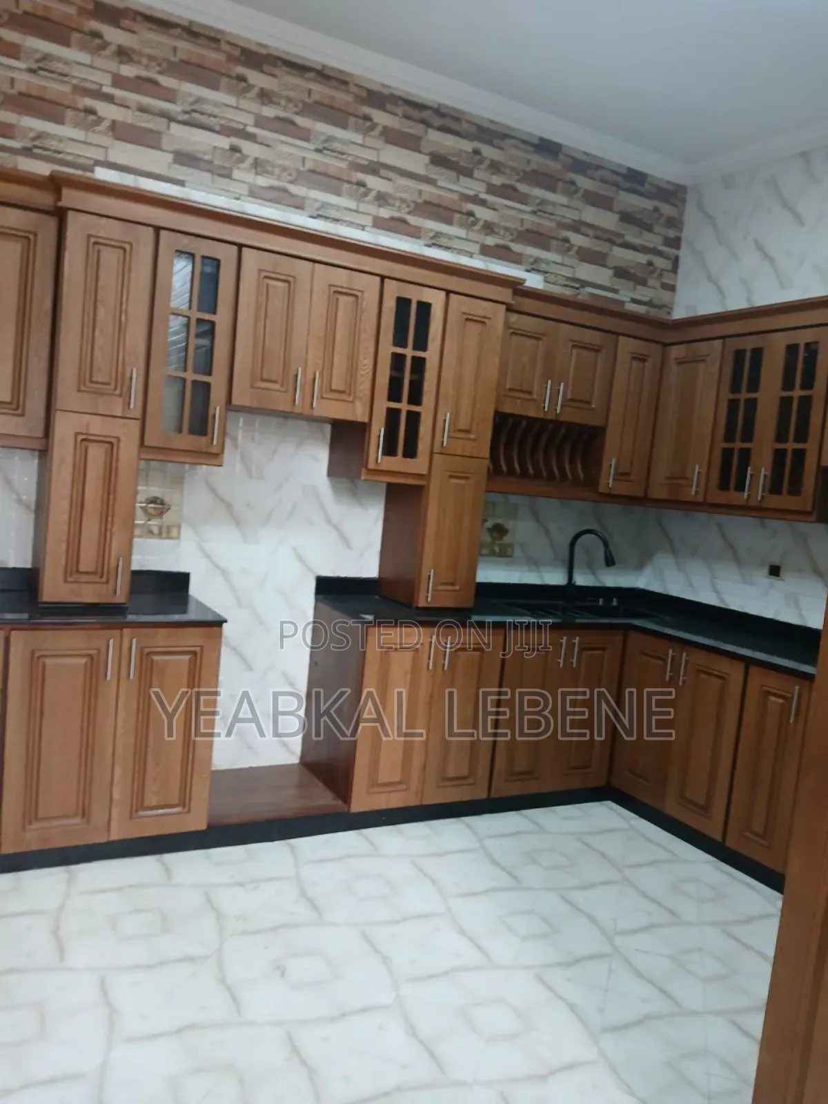 3bdrm Villa in Bole for sale