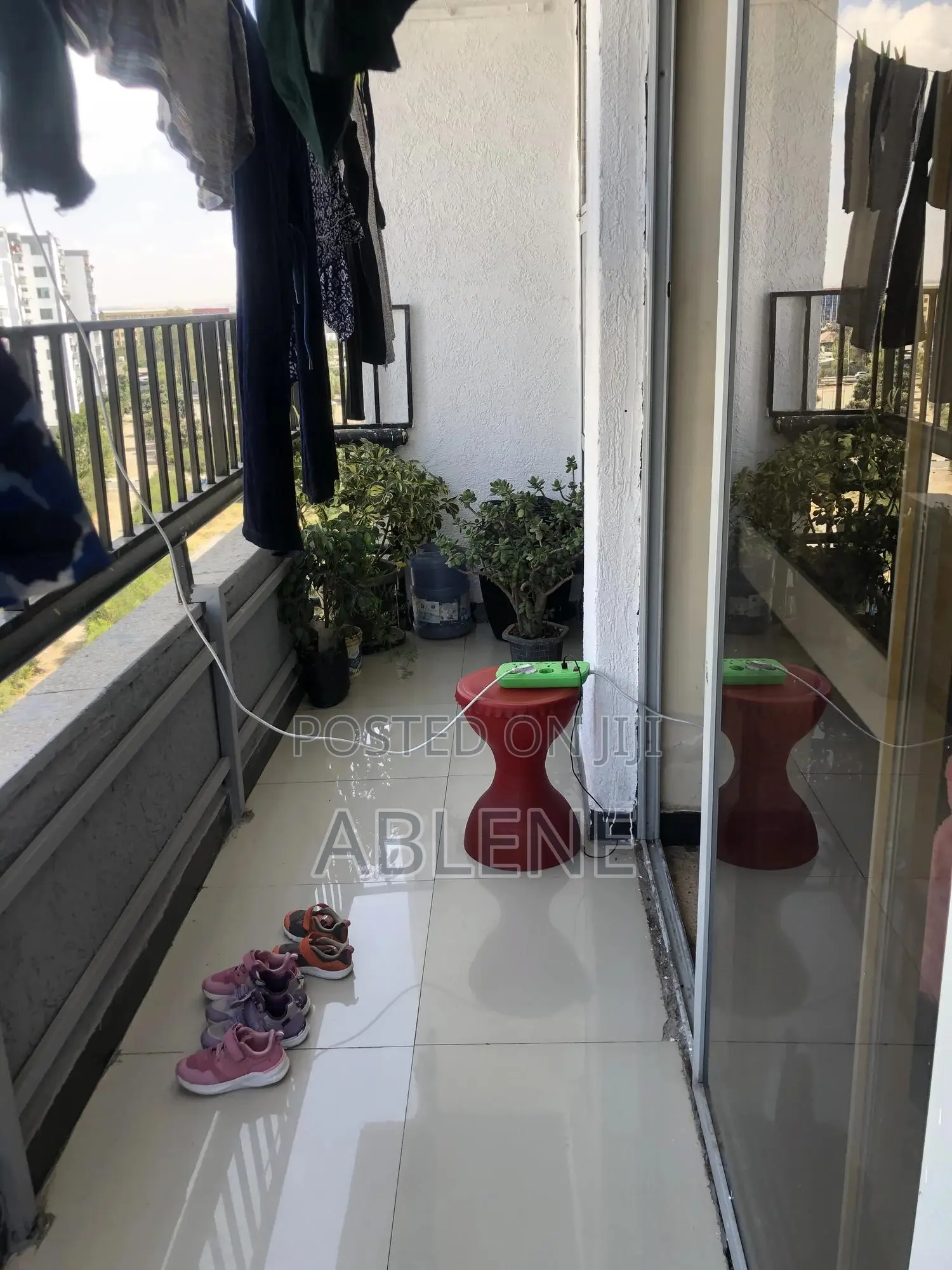 3bdrm Condo in Crown, Akaky Kaliti for sale