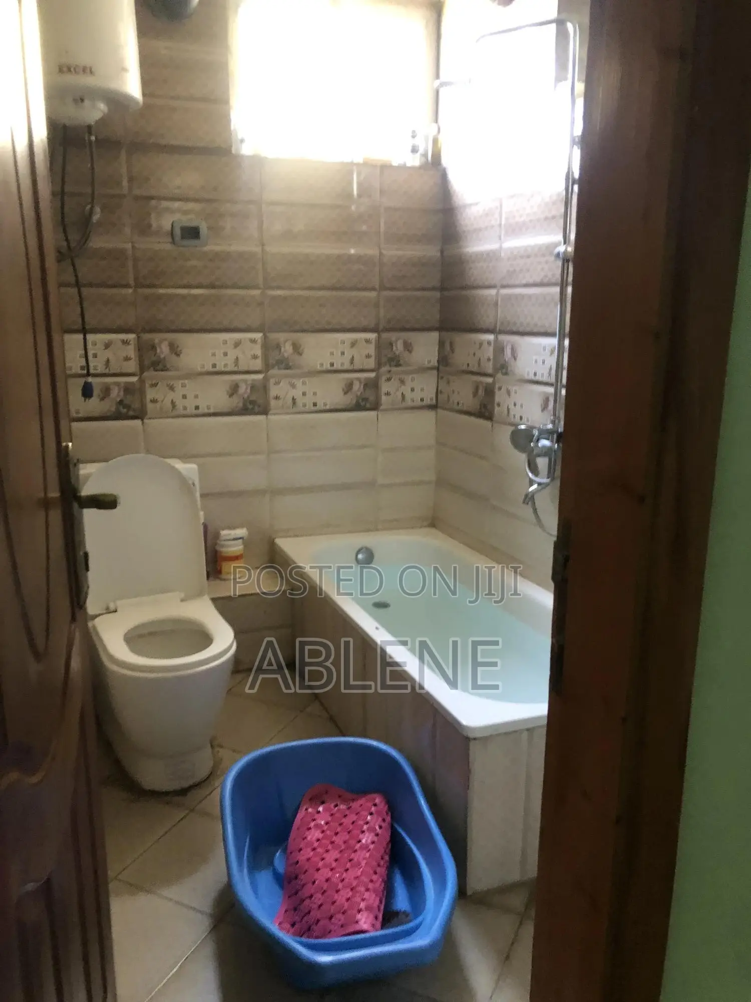 3bdrm Condo in Crown, Akaky Kaliti for sale