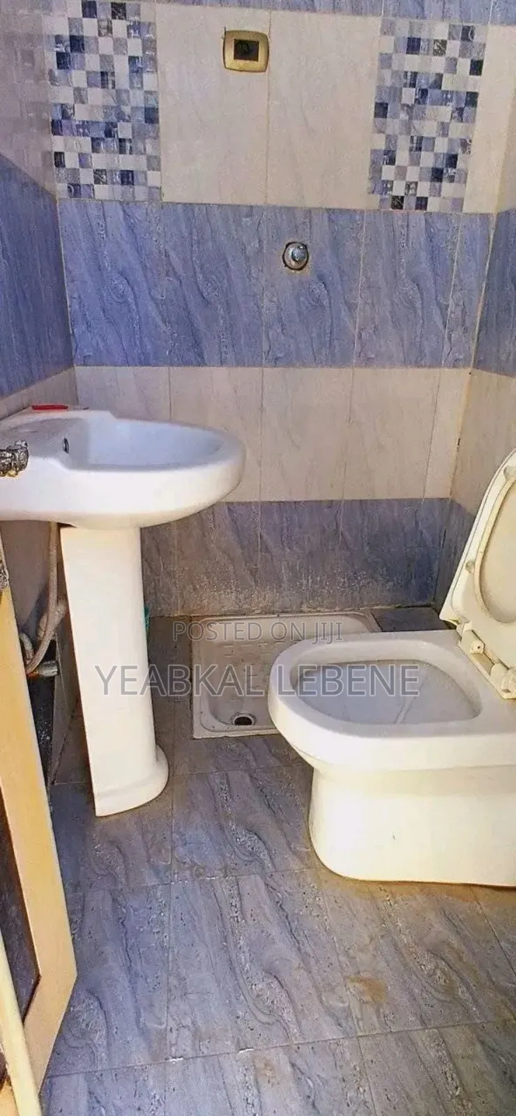 3bdrm House in Bole for sale