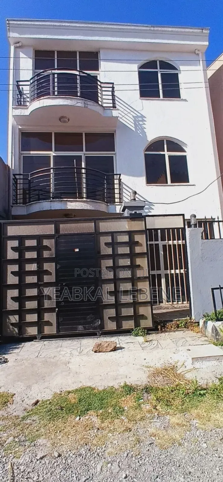 6bdrm House in Bole for sale