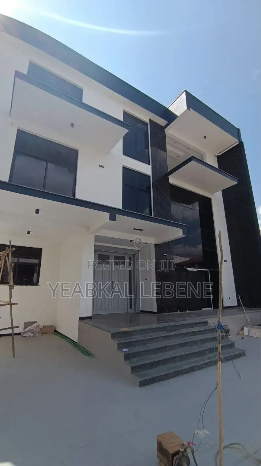 8bdrm House in Bole for sale
