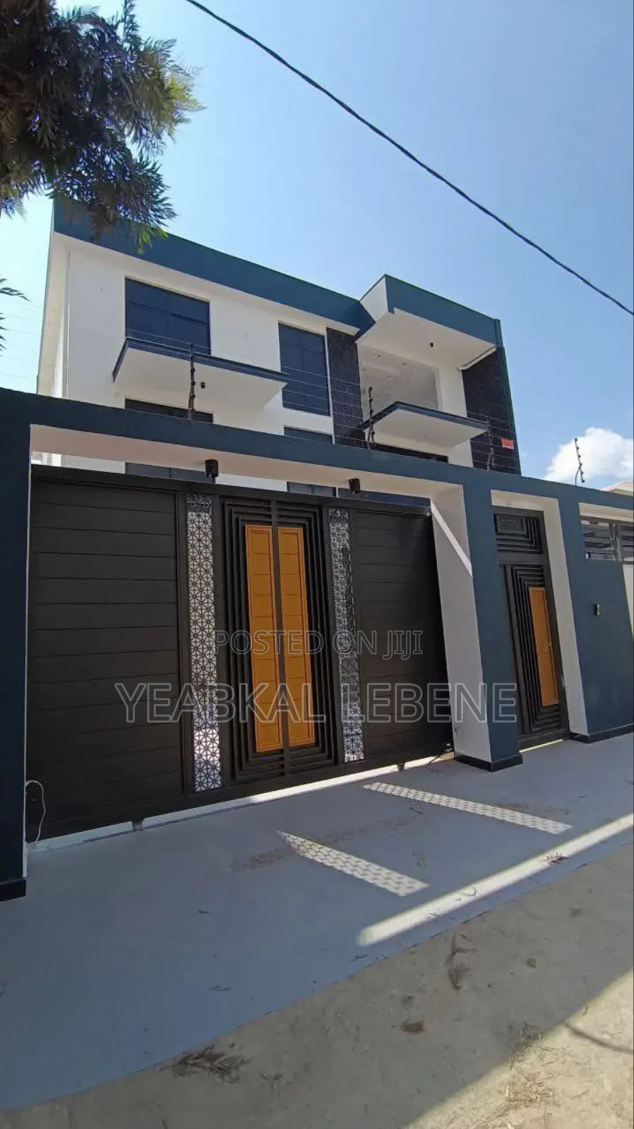 8bdrm House in Bole for sale