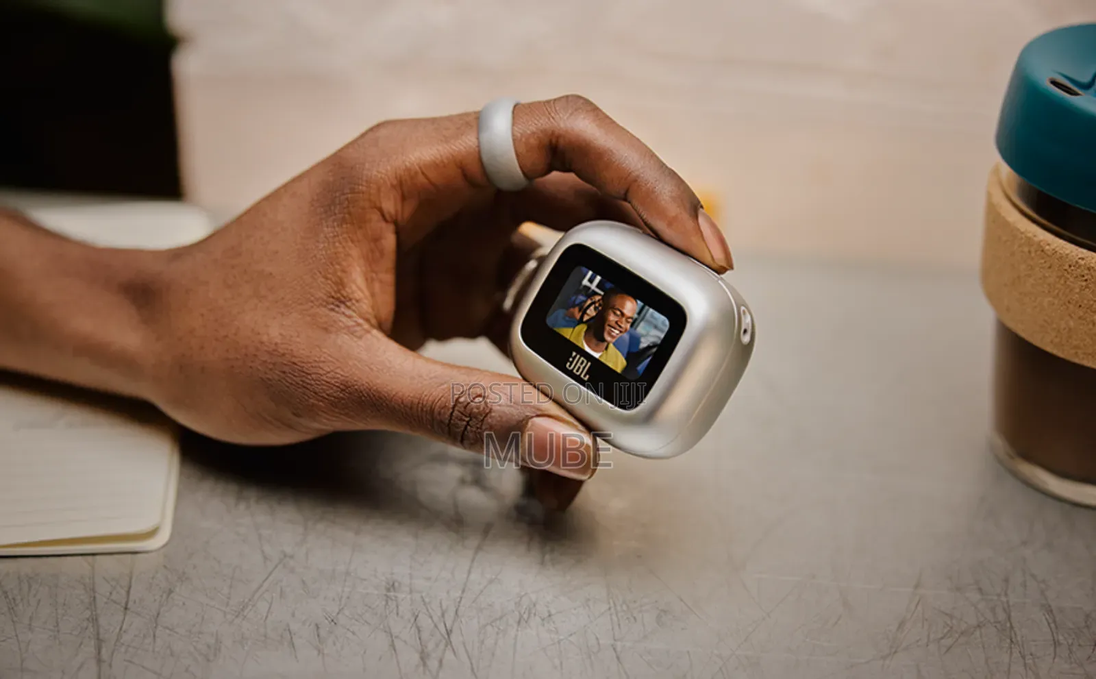 JBL Live Beam 3 - ስማርት ተች ስክሪን (Smart Touch Screen)