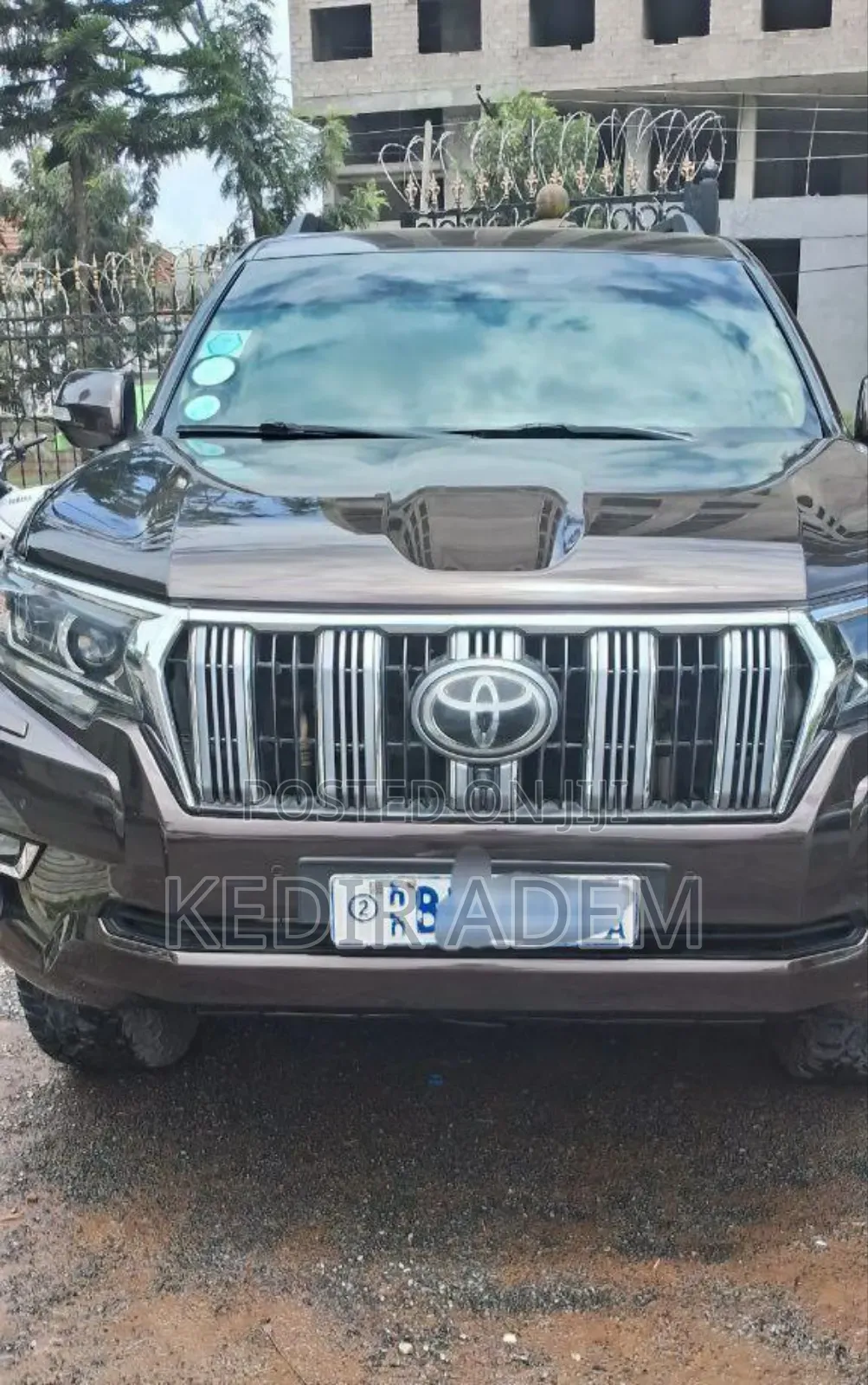 Toyota Land Cruiser 2020 Gold