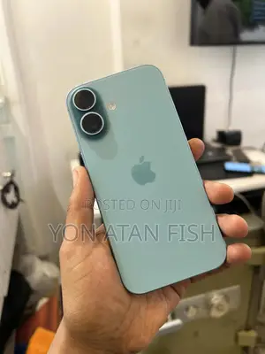 Photo - Apple iPhone 16 128 GB Green