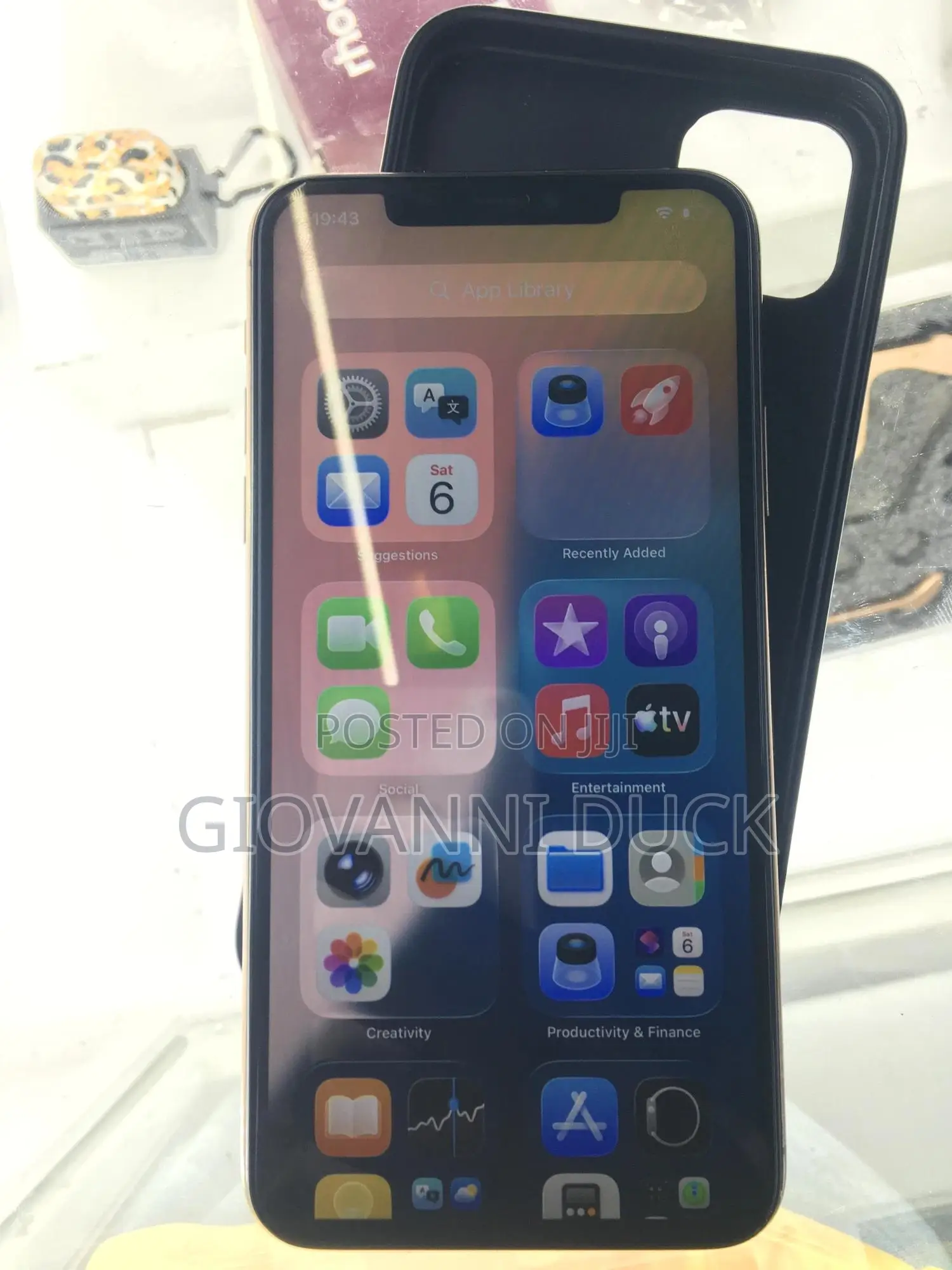 Apple iPhone 11 Pro Max 64 GB Gold