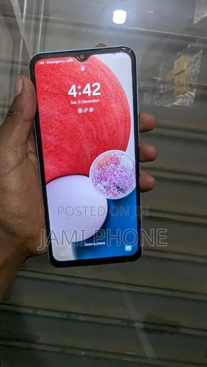 Photo - Samsung Galaxy A13 128 GB Blue