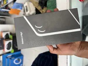 Photo - Samsung Galaxy Z Flip7 256 GB Black