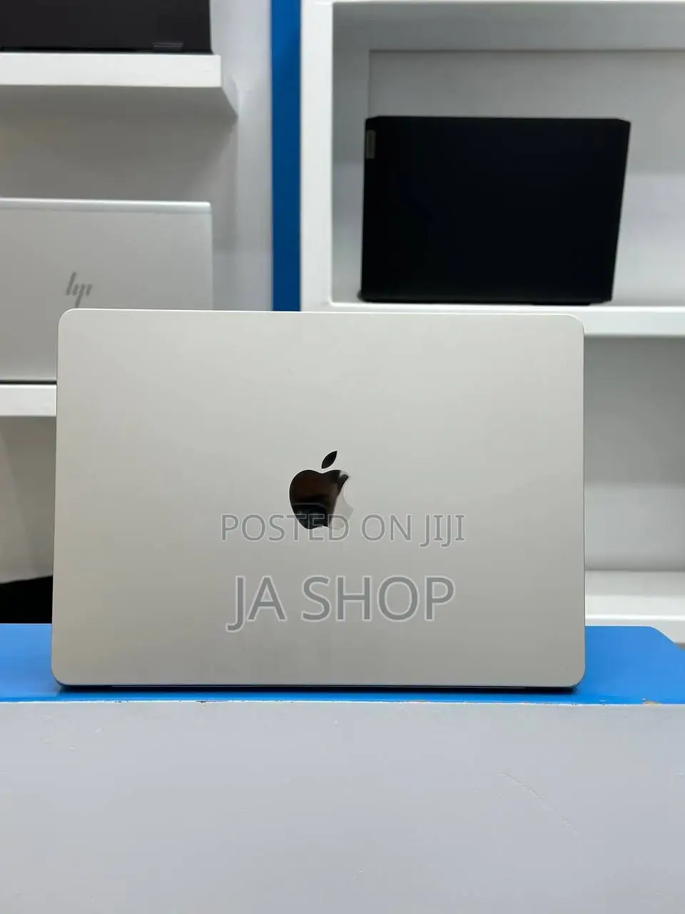 New Laptop Apple MacBook Air 2024 M3 13-Inch 8GB HDD 256GB