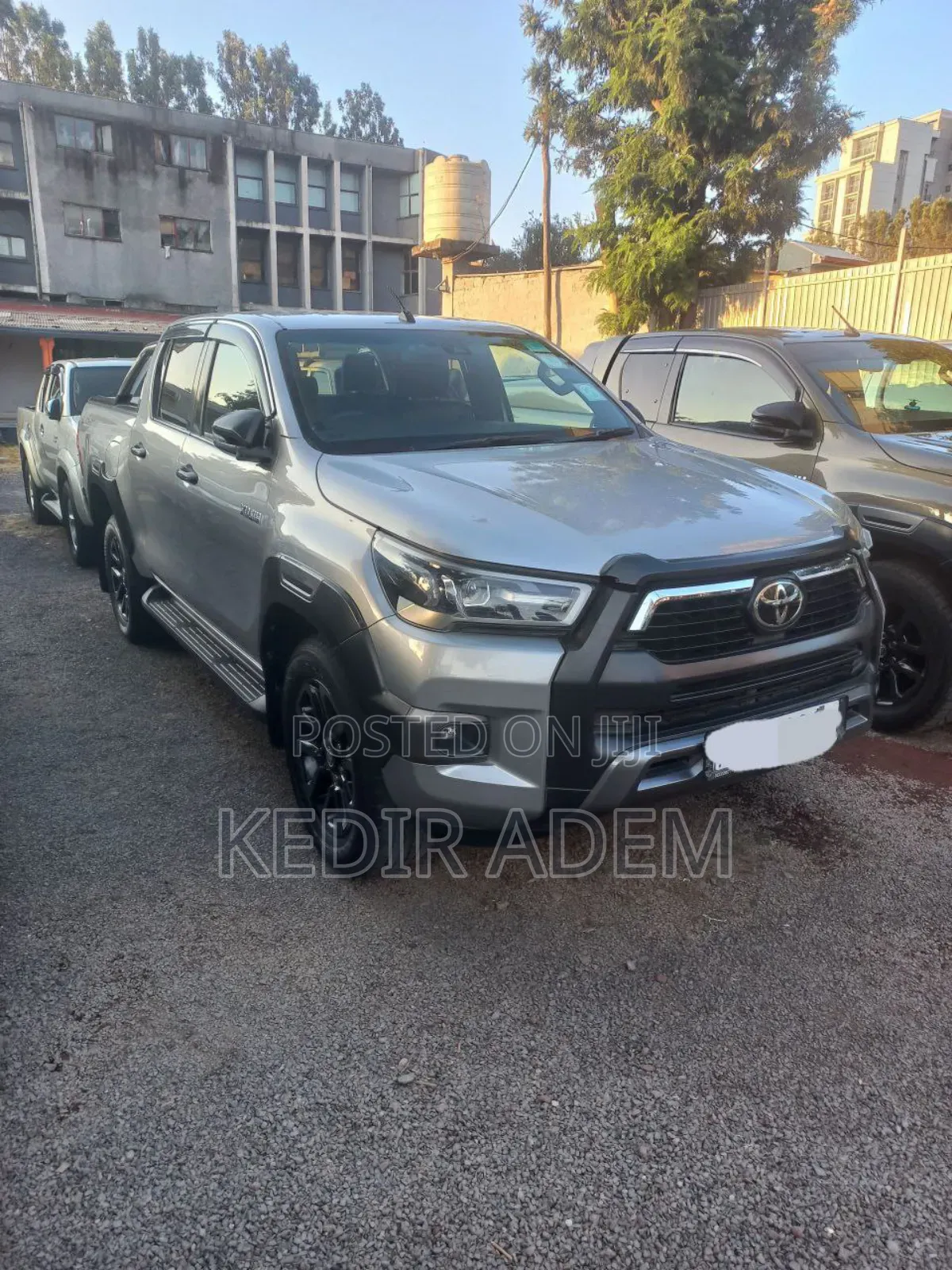 Toyota Hilux 2021 Silver