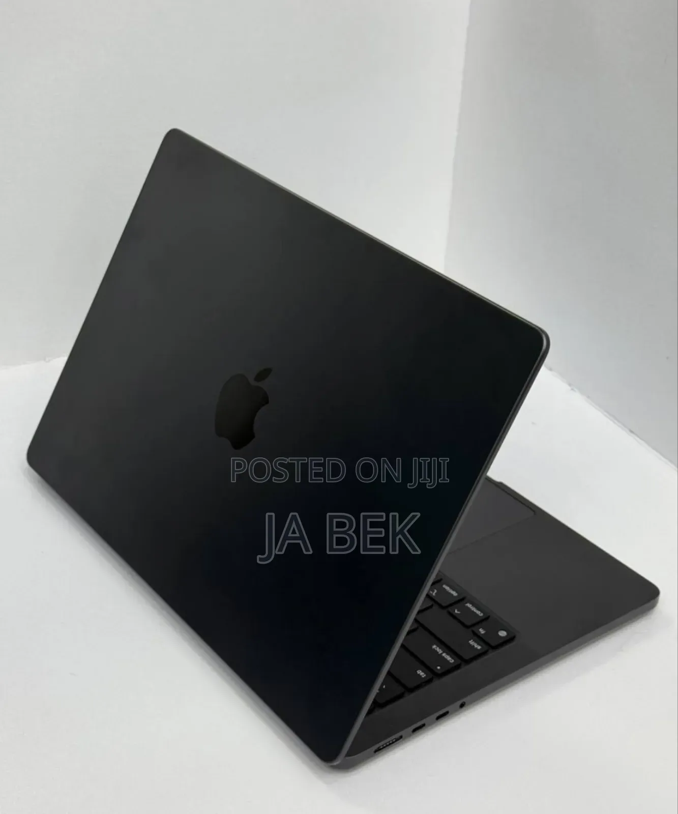 New Laptop Apple MacBook Pro 2024 M4 14-Inch 16GB Apple M4 Pro SSD 1T