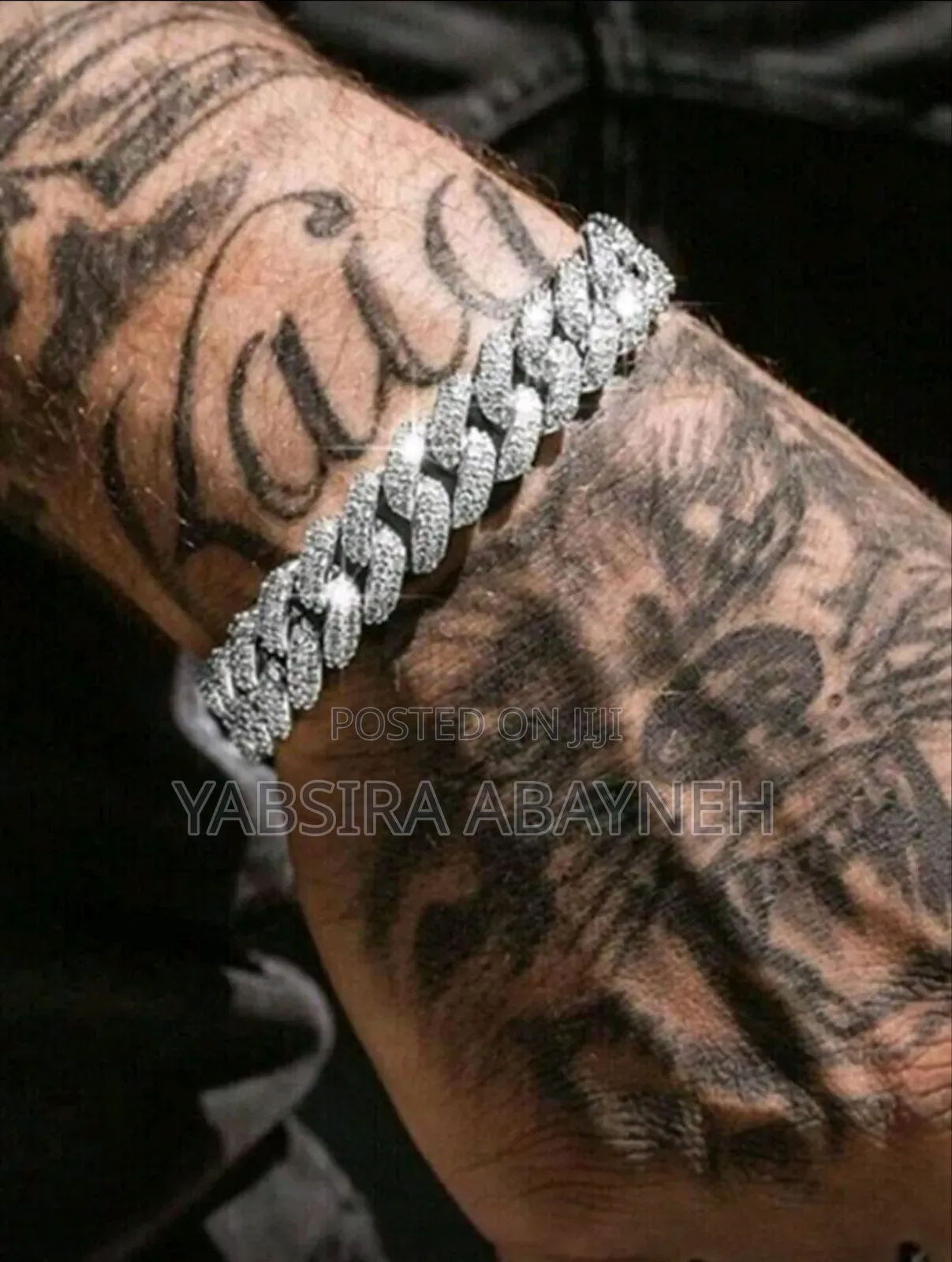 A Chain Bracelet for Both Gender ( but Mainly for Men's )