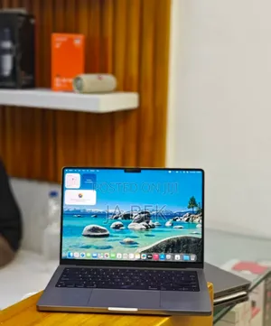 New Laptop Apple MacBook Pro M1 32GB Apple M1 Pro SSD 512GB