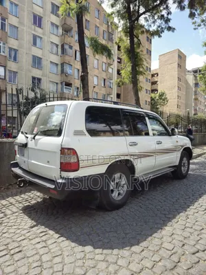 Toyota Land Cruiser 2006 White