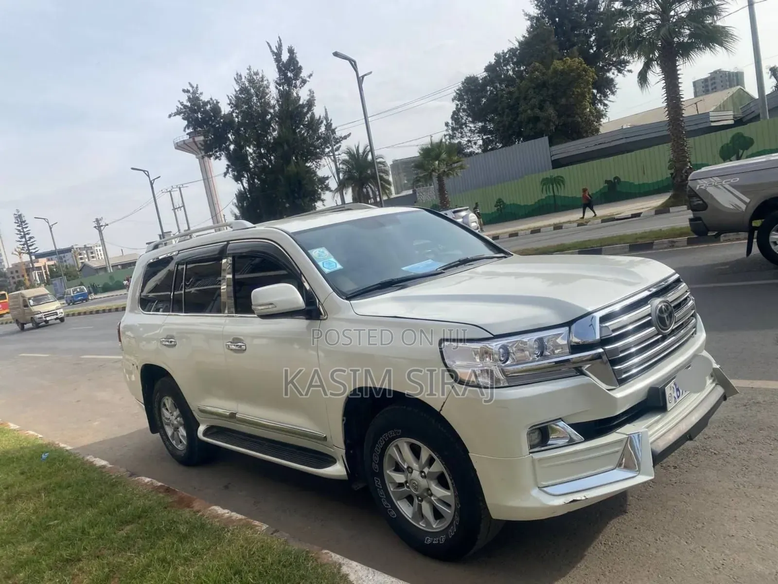 Toyota Land Cruiser 100 4.2 2008 White