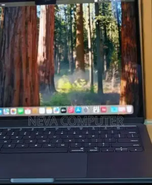 Photo - New Laptop Apple MacBook Air 2022 M2 8GB Apple M3 SSD 256GB