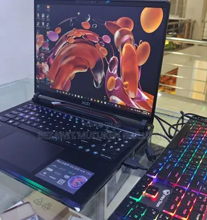 New Laptop MSI Raider GE68HX 13vi-202us 32GB Intel Core I9 SSD 512GB