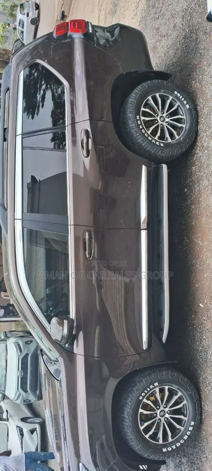 Toyota Land Cruiser 2020 Gray