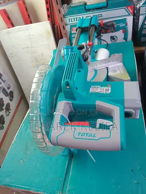 Photo - Total Miter Saw Slideing 1800w