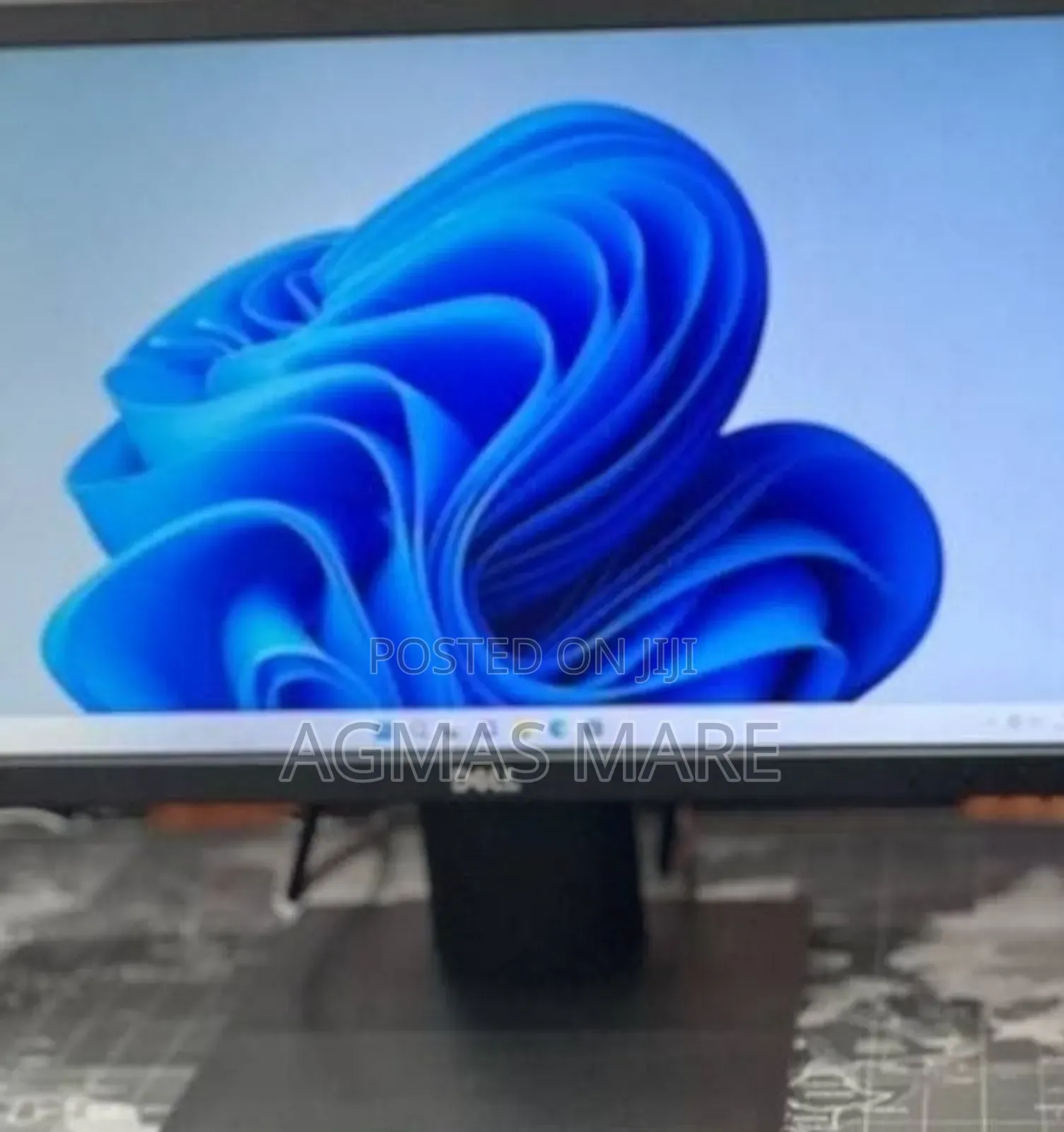 New Desktop Computer Dell Inspiron 3000 8GB Intel Core I5 HDD 1T