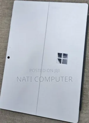 New Laptop Microsoft Surface 8GB Intel Core I7 SSD 256GB