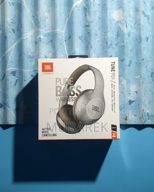 Photo - Experience Pure Bass With JBL Tune 901