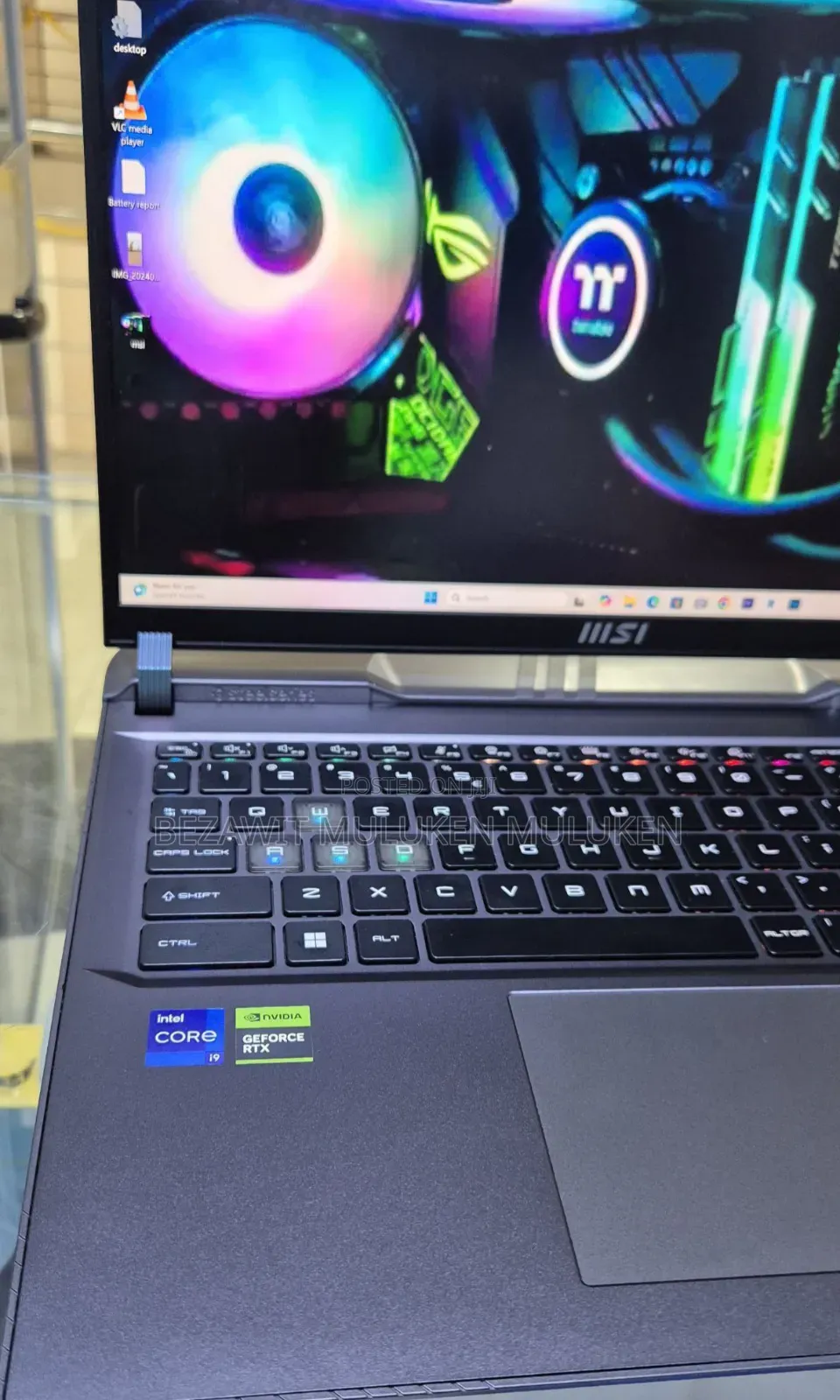 New Laptop MSI Vector 16 HX AI A2XWIG 16GB Intel Core I9 SSD 512GB