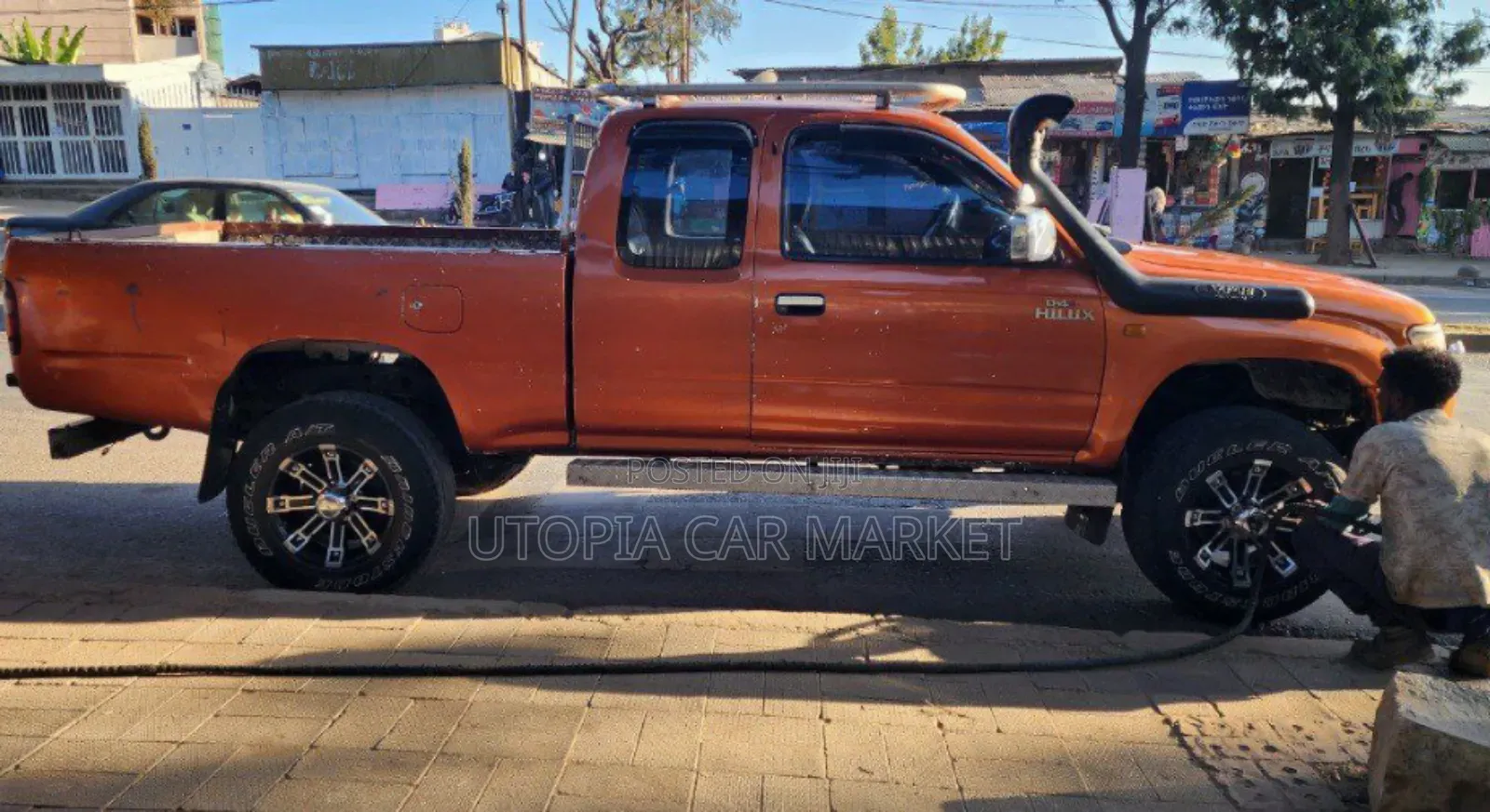 Toyota Hilux 1998 Orange