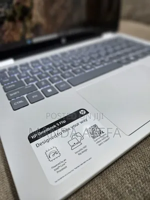 New Laptop HP OmniBook 5 Flip 16GB Intel Core 7 SSD 1T