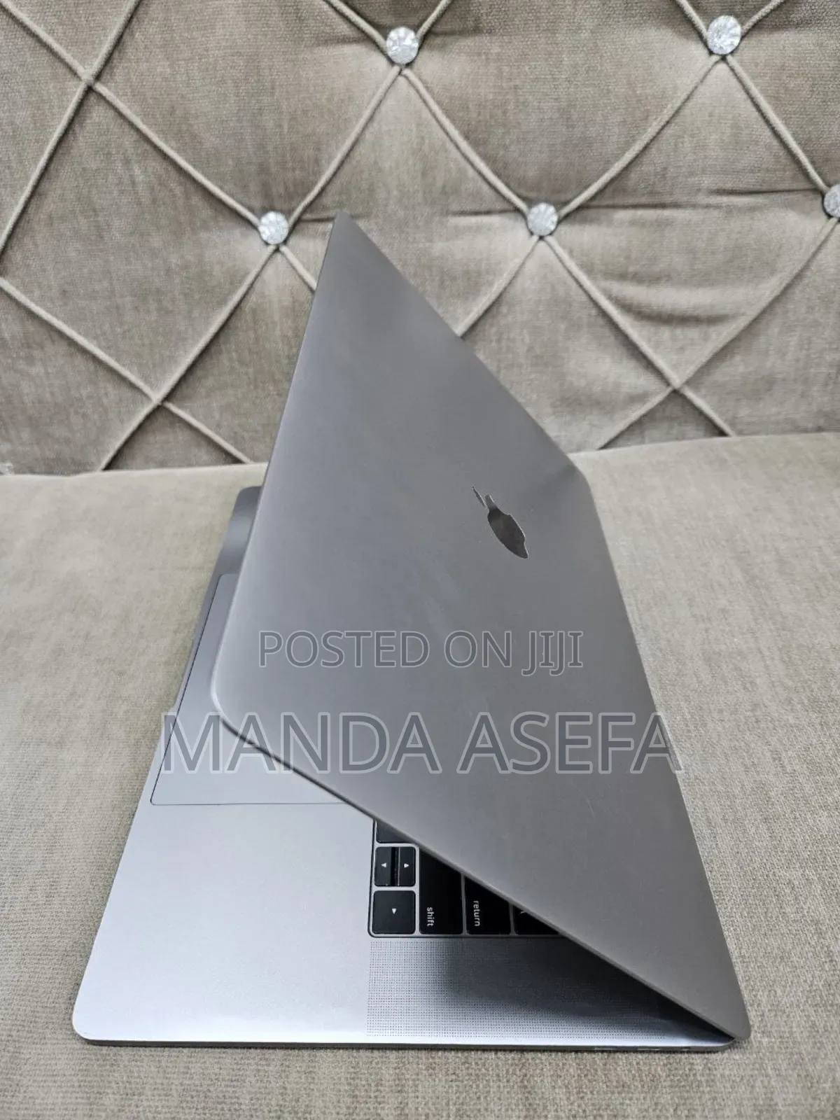 New Laptop Apple MacBook Pro 2019 16GB Intel Core I9 SSD 512GB