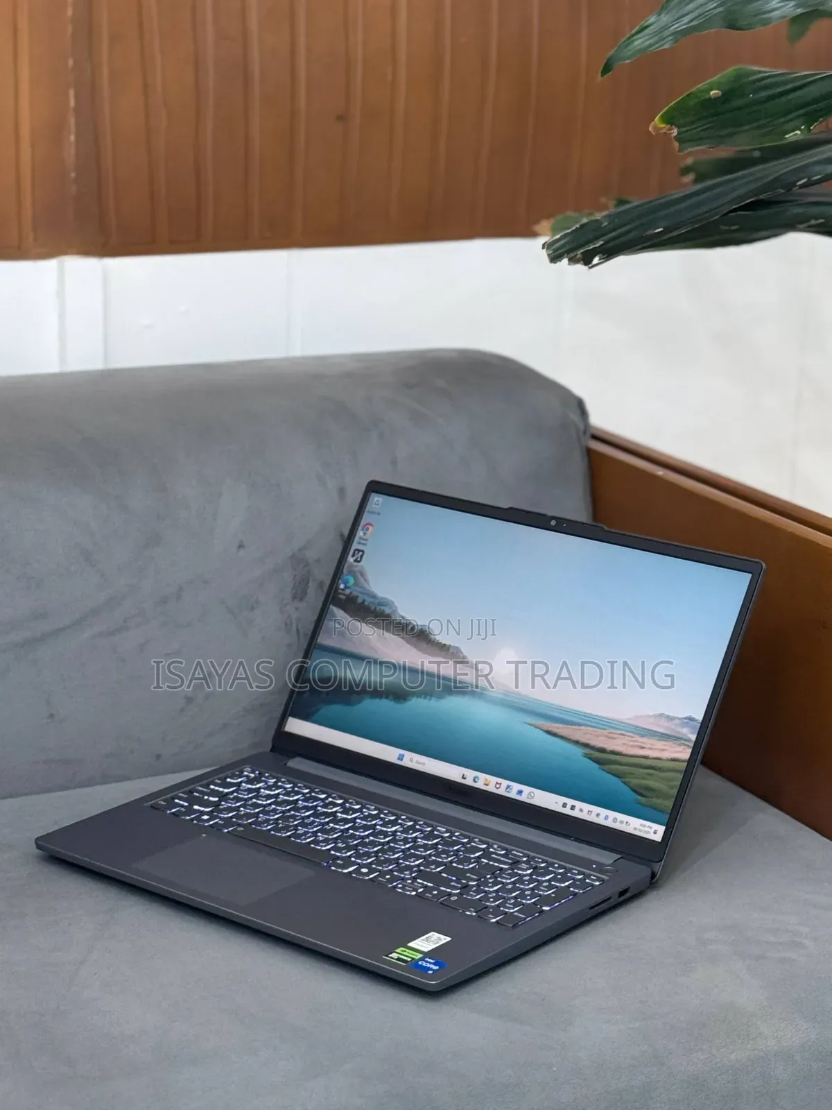 New Laptop Lenovo LOQ 15ARP9 16GB Intel Core I5 SSD 512GB