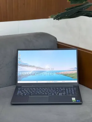 New Laptop Lenovo LOQ 15ARP9 16GB Intel Core I5 SSD 512GB