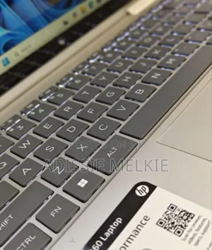 New Laptop HP Envy X360 8GB Intel Core I5 SSD 512GB