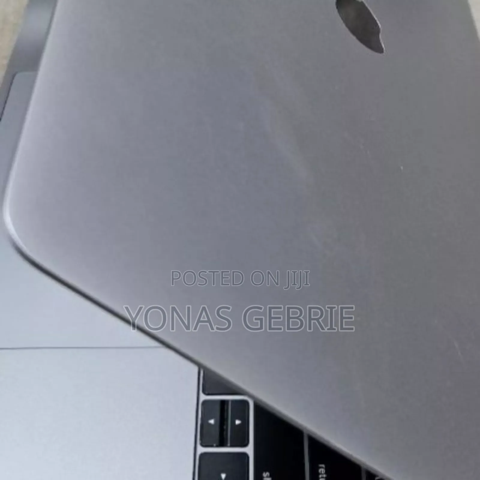 New Laptop Apple MacBook Pro 2019 16GB Intel Core i9 SSD 512GB