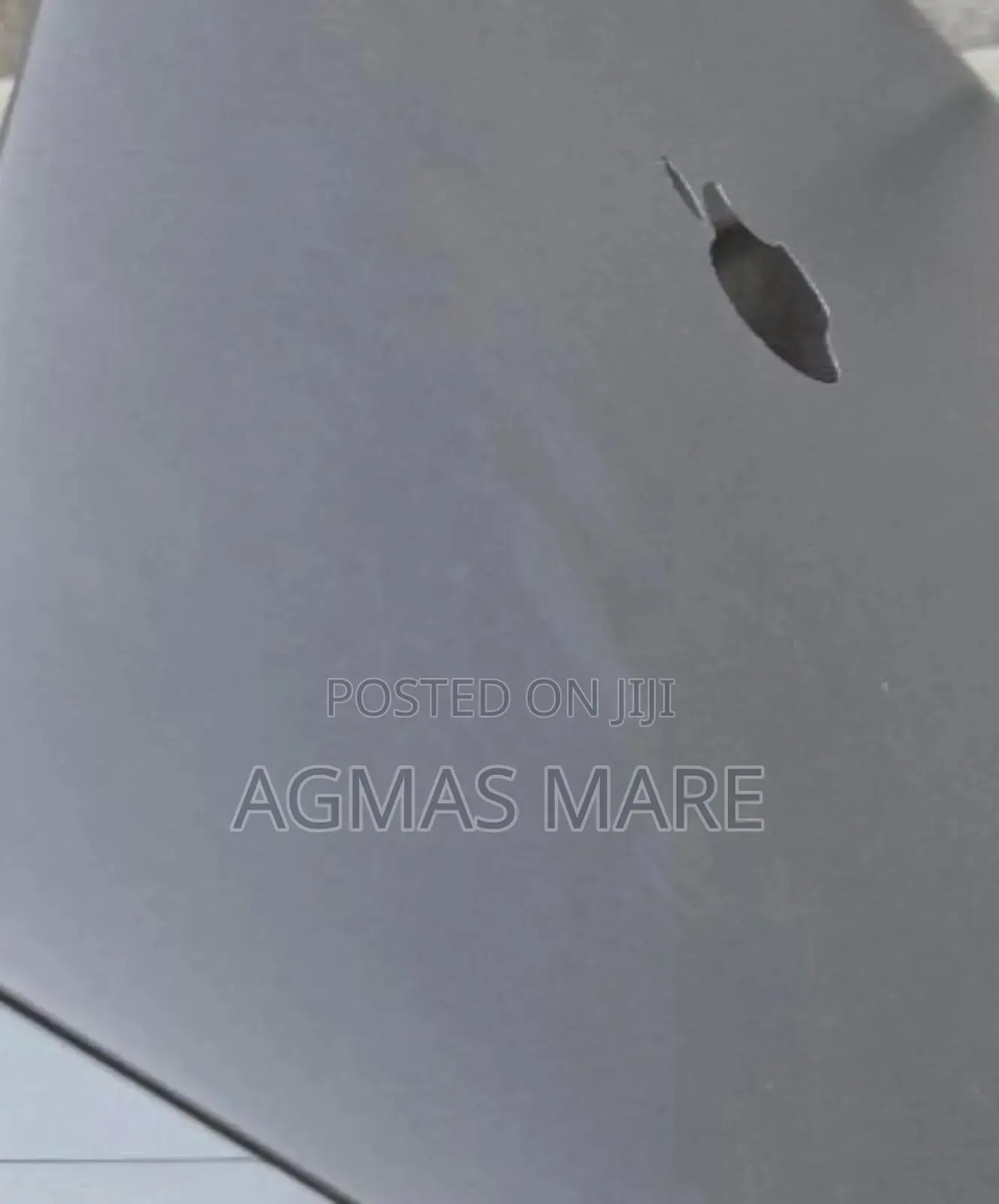 New Laptop Apple MacBook Pro 2019 16GB Intel Core i9 SSD 512GB