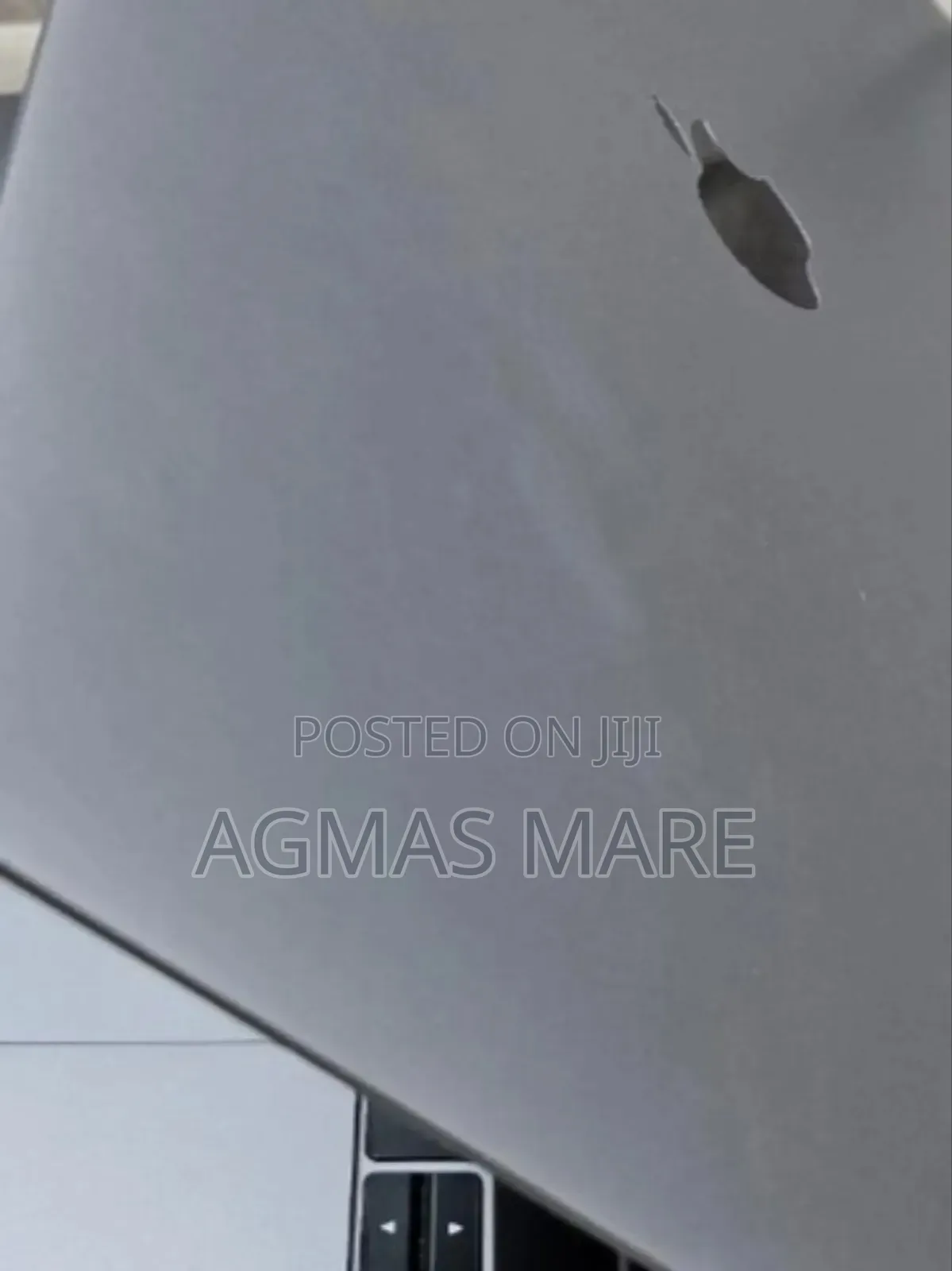 New Laptop Apple MacBook Pro 2019 16GB Intel Core i9 SSD 512GB