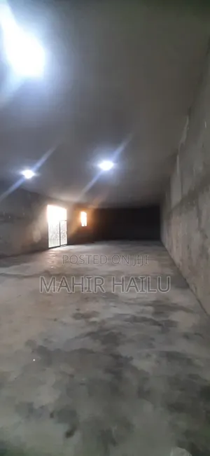 ለመጋዘን ለወርክ ሾፕ ይከራያል