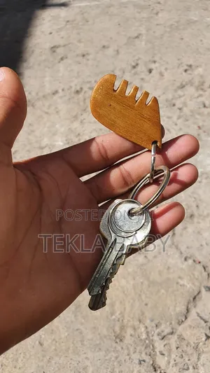 Wood Key Chain's (የቁልፍ ማንጠልጠያ)