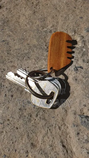 Wood Key Chain's (የቁልፍ ማንጠልጠያ)