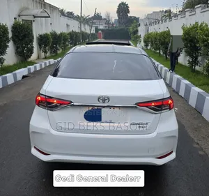 Toyota Corolla 2023 White