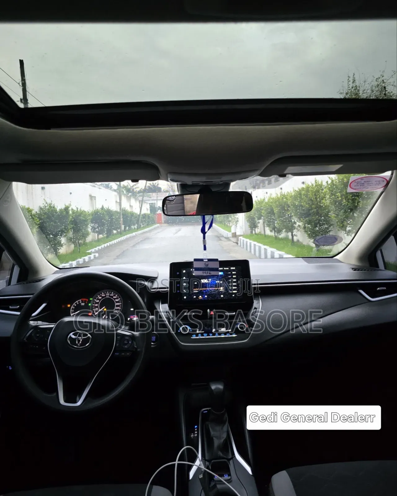 Toyota Corolla 2023 White