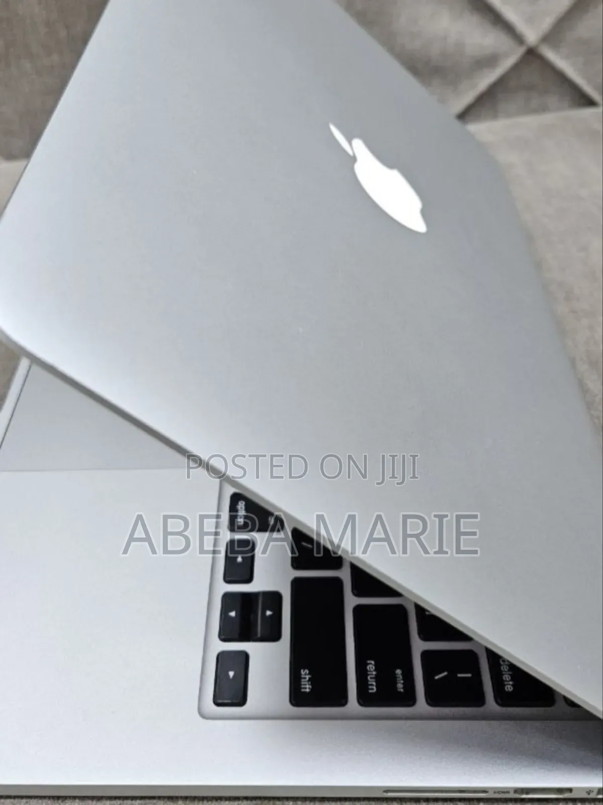 New Laptop Apple MacBook Pro 2015 8GB Intel Core I5 SSD 128GB