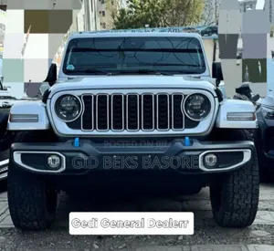 Photo - New Jeep Wrangler 2025 Silver