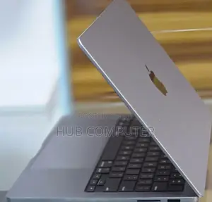 New Apple MacBook Pro 2023 M3 14-Inch 16GB Apple M3 Pro SSD 512GB