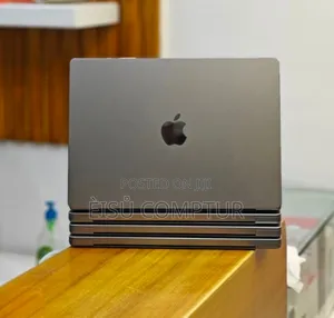 New Laptop Apple MacBook Pro M1 32GB Apple M1 Max SSD 512GB